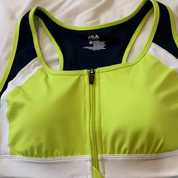 NWOT bundle of 2 sports bras - Picture 2 of 5